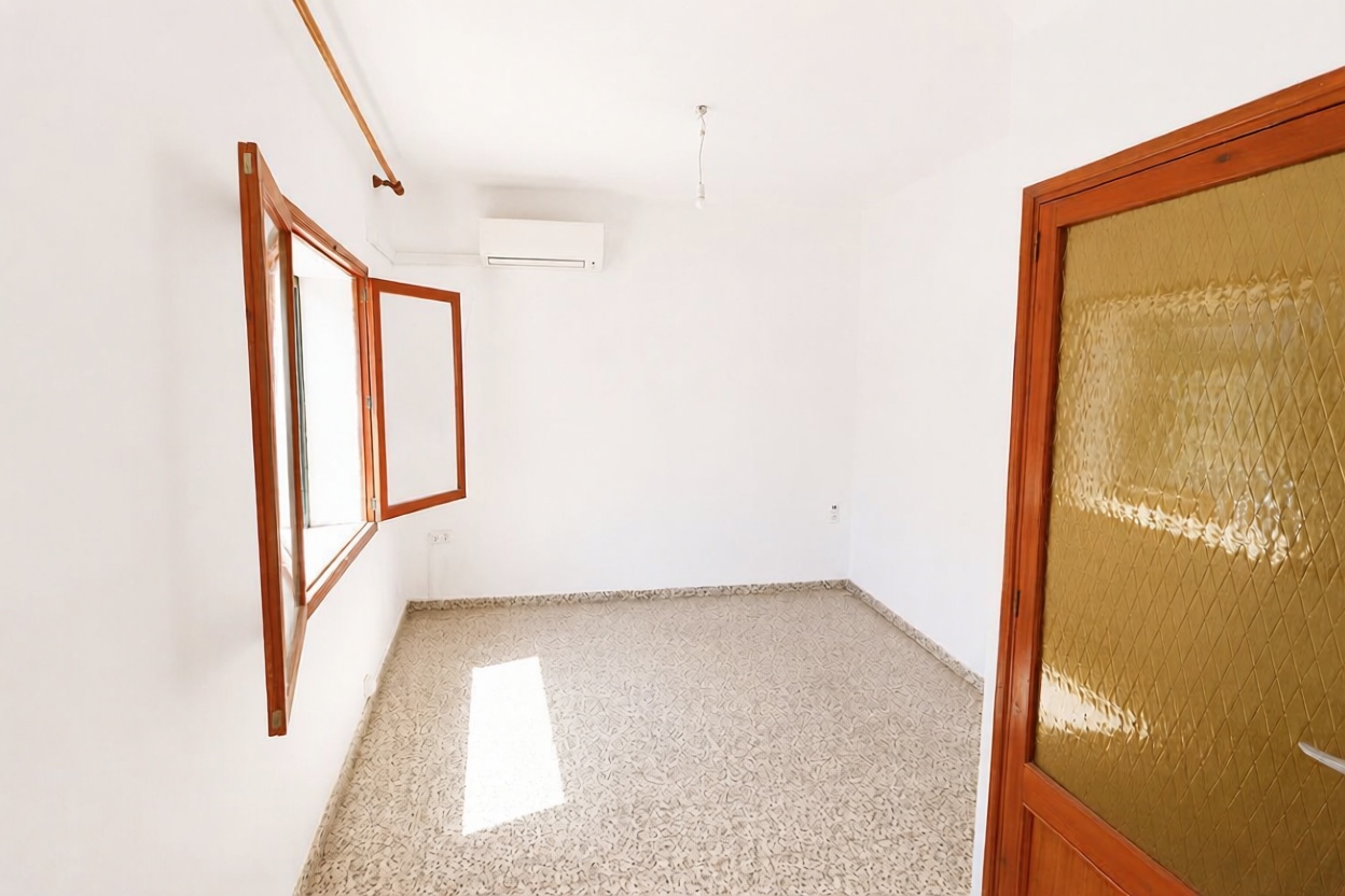 Beachfront duplex in Mallorca, Balears (Illes) — Bedroom