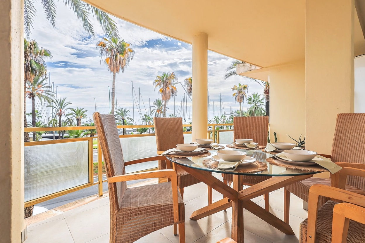Beachfront flat in Palma de Mallorca