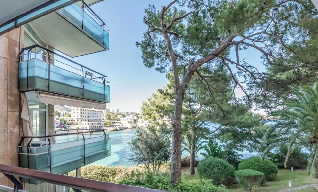 Beachfront flat in Calvià