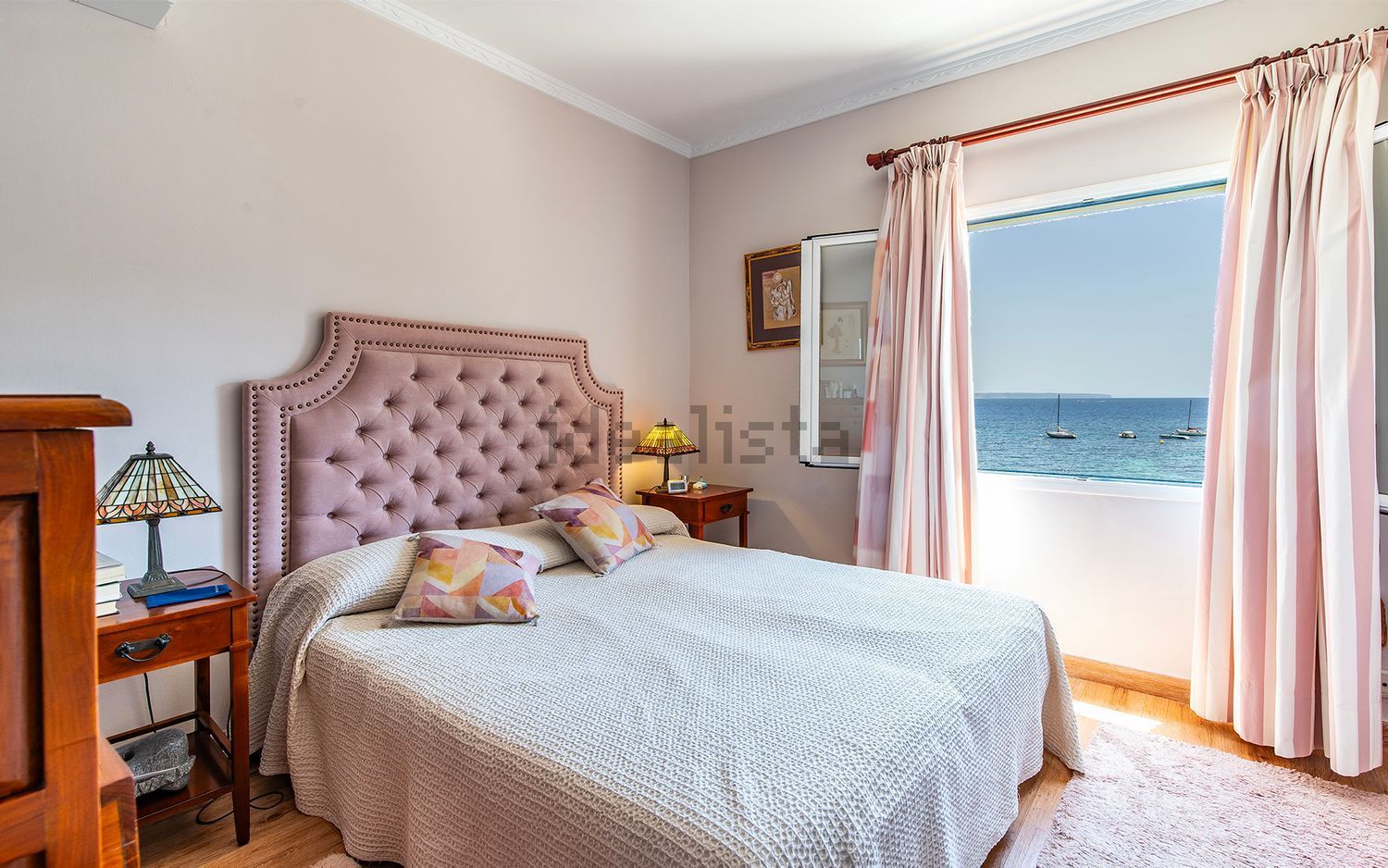 Seafront attic in Calvià — Bedroom