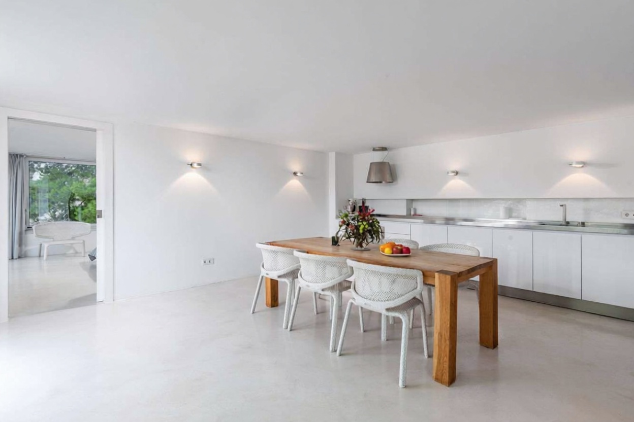 Beachfront flat in Andratx — Kitchen