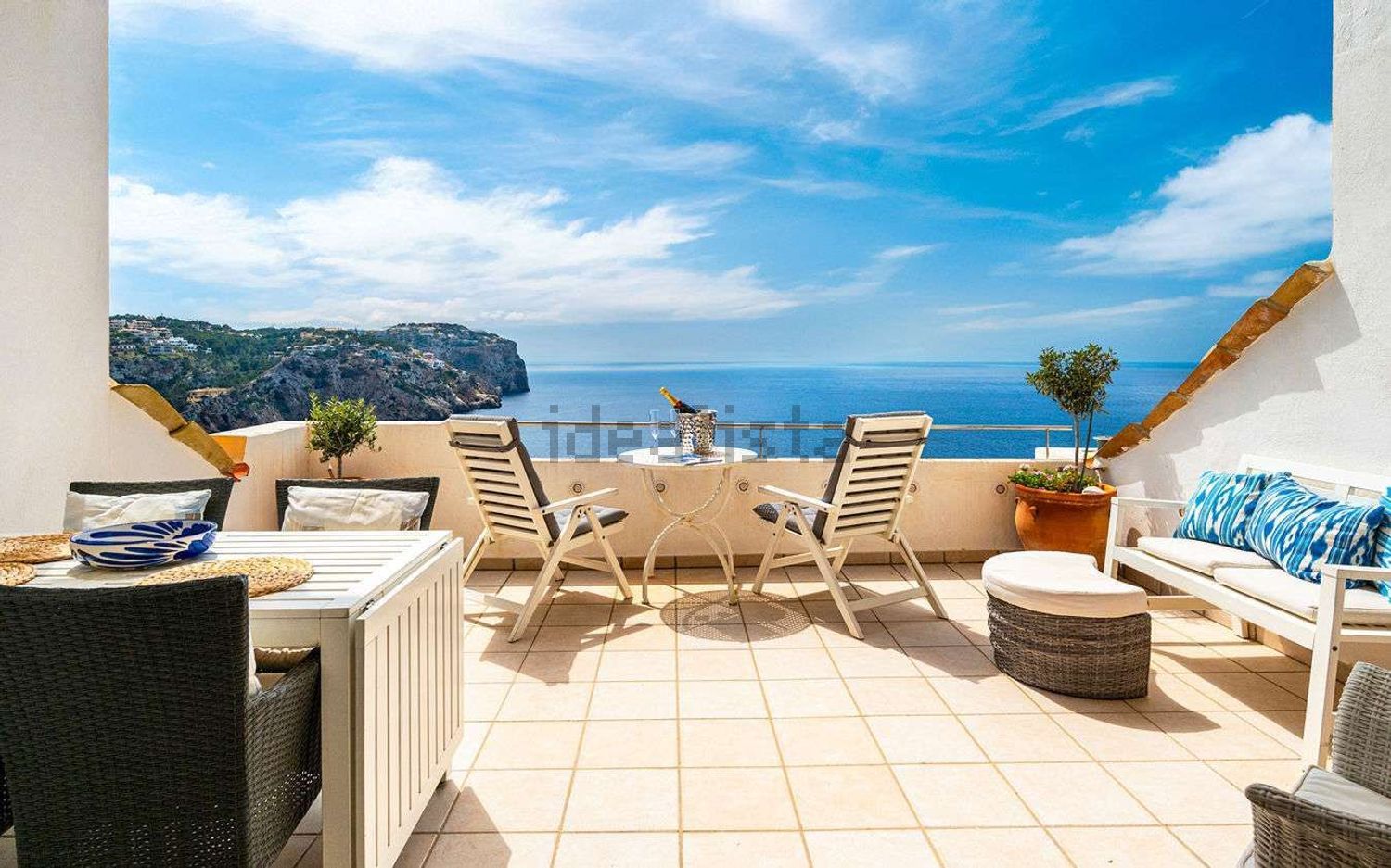 Ático em primeira linha de mar em Andratx