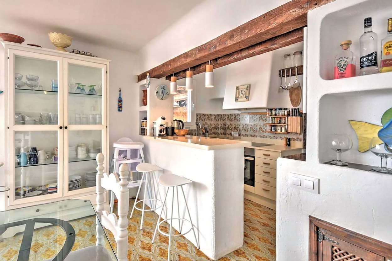 Seafront attic in Andratx — Kitchen