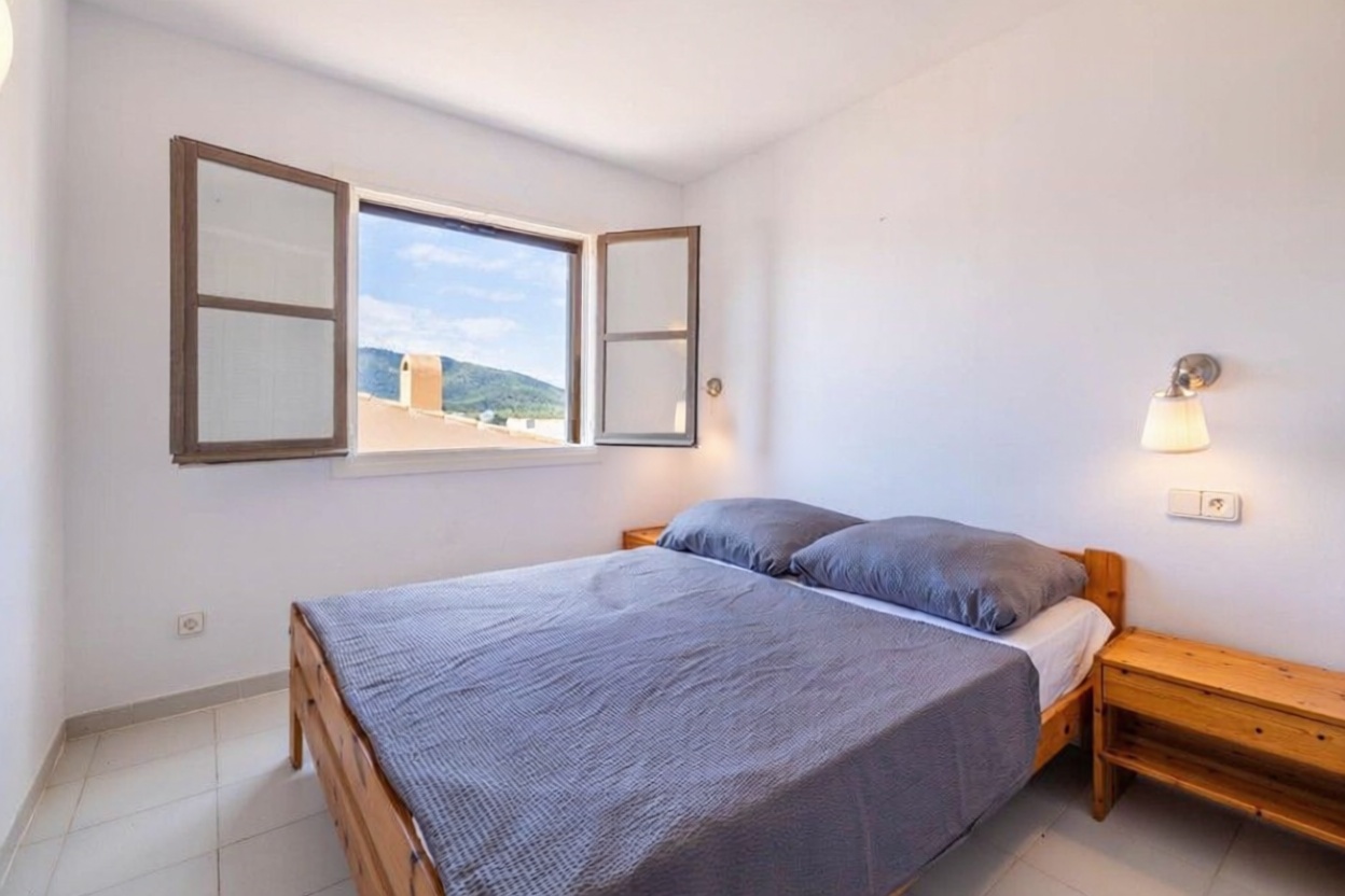 Beachfront duplex in Capdepera — Bedroom