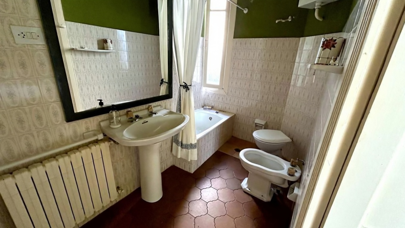 Chalet with direct beach access in Nigran — Bathroom