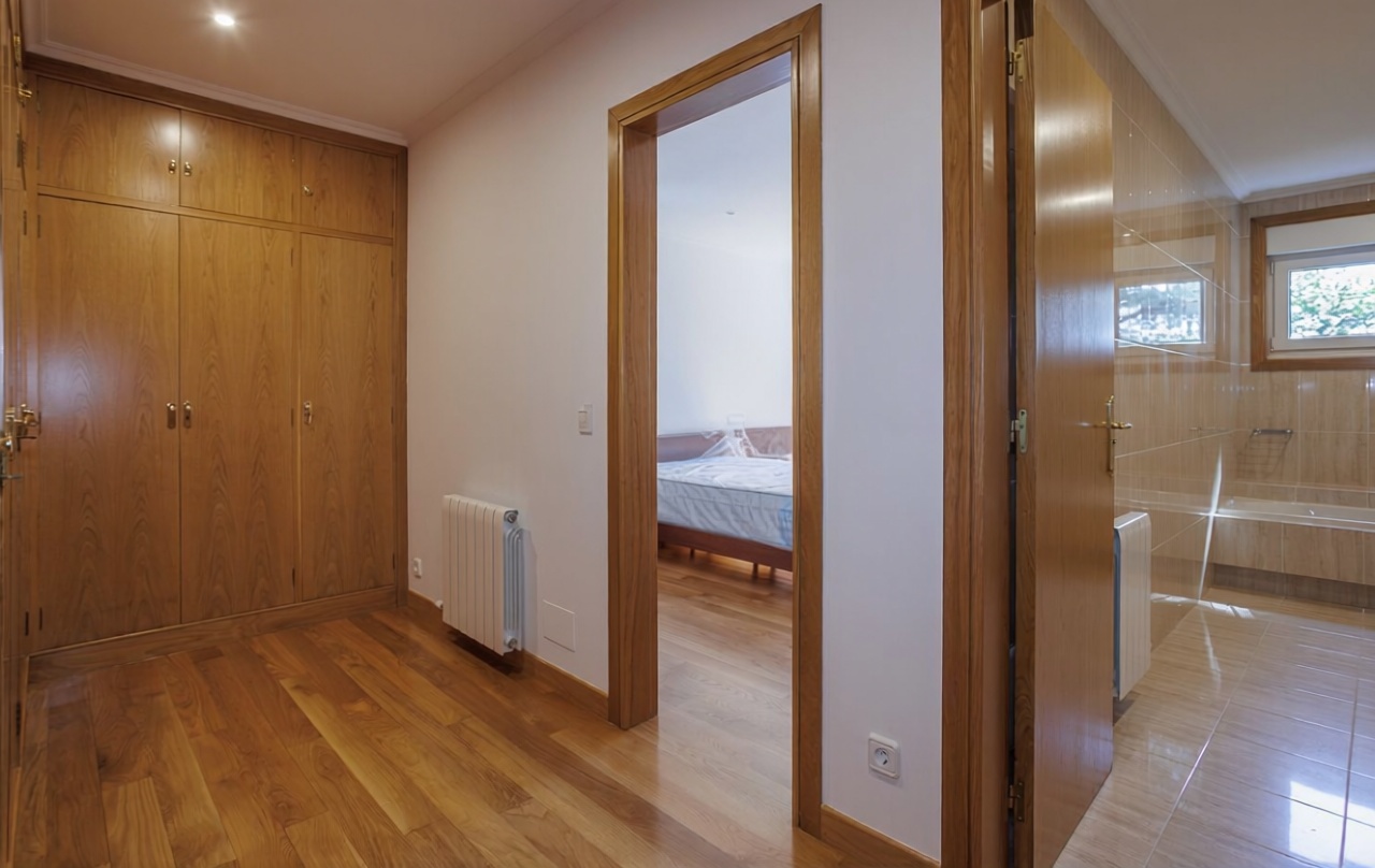 Chalet with direct beach access in Samieira — Bedroom