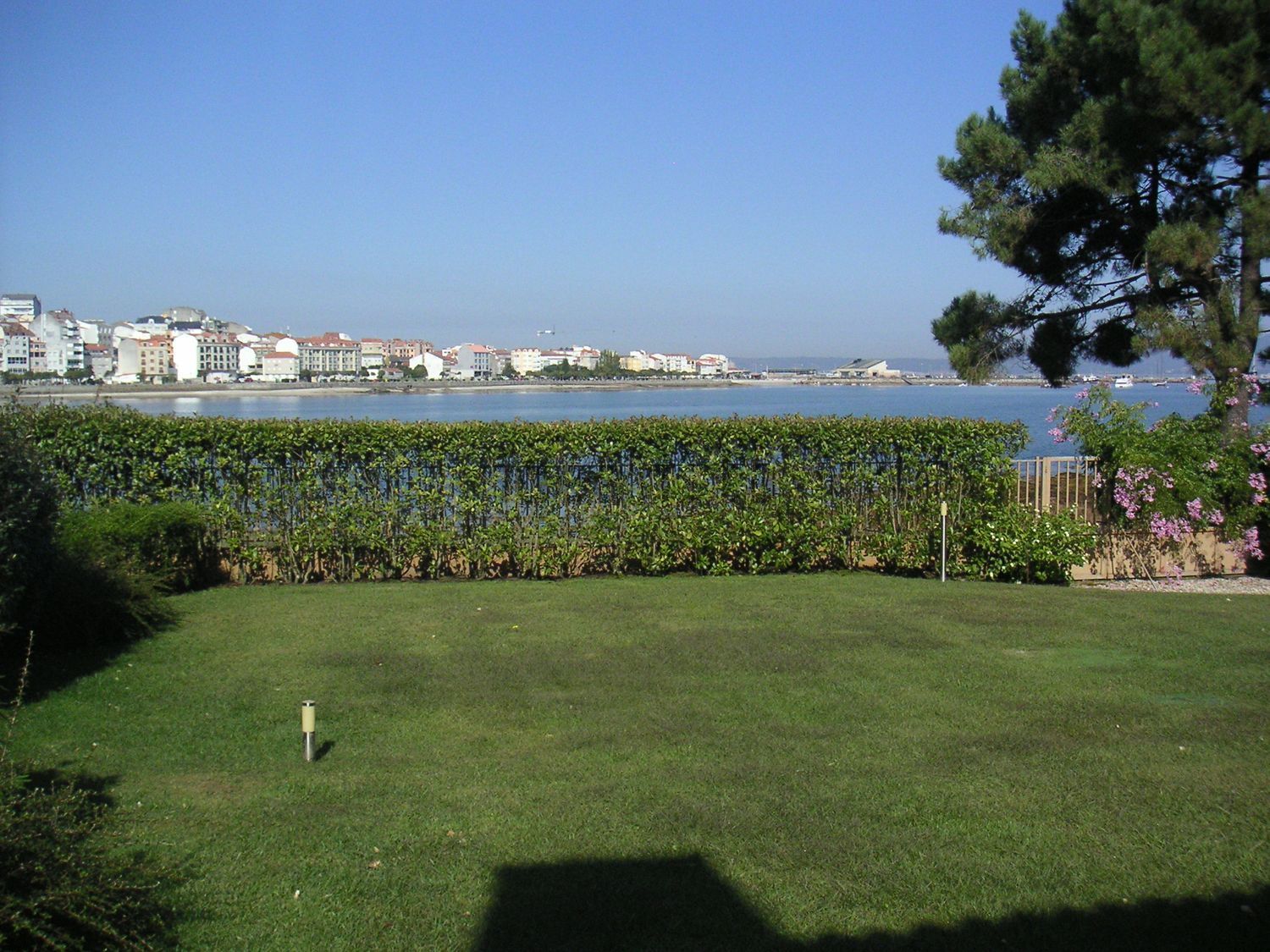 Chalet for sale with direct beach access in O Grove