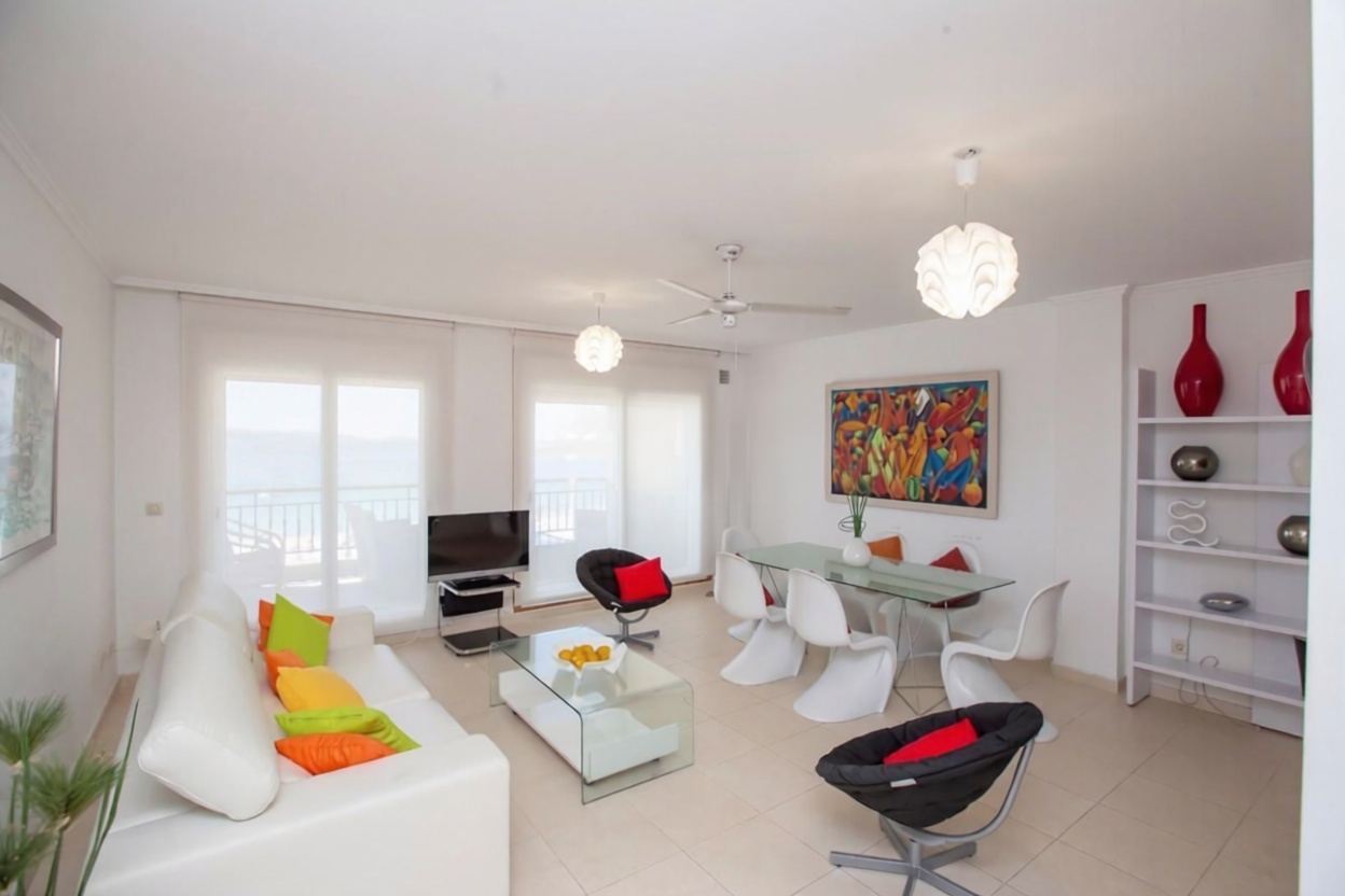 Appartement en première ligne de plage à Sanxenxo — Séjour