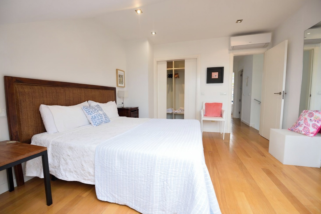 Duplex em primeira linha de praia em O Grove — Quarto