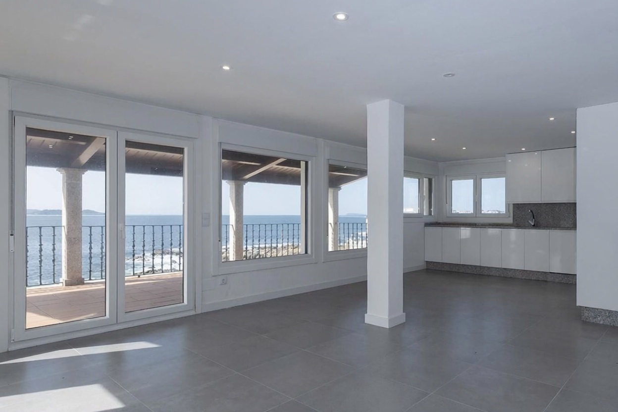 Appartement en attique en première ligne de mer à Sanxenxo — Séjour