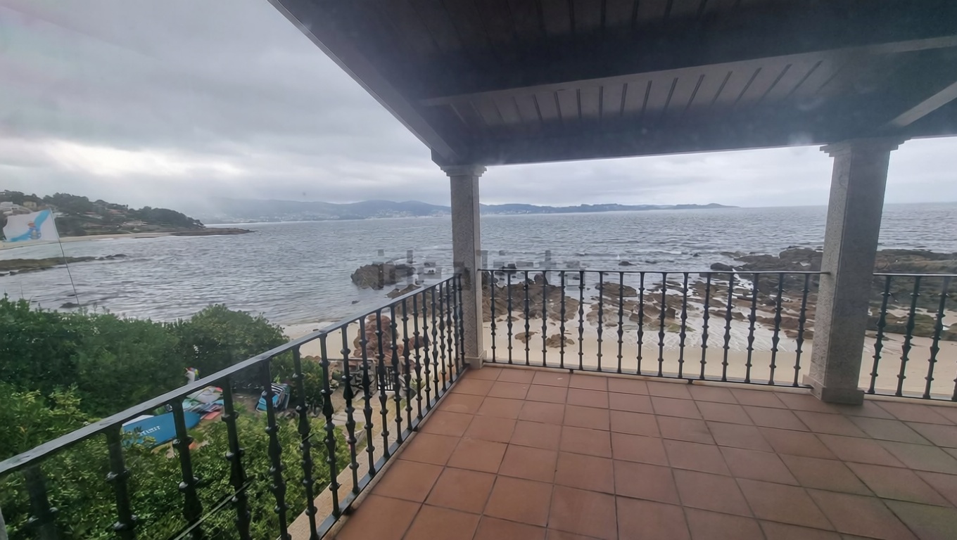 Apartamento em primeira linha de praia em Sanxenxo