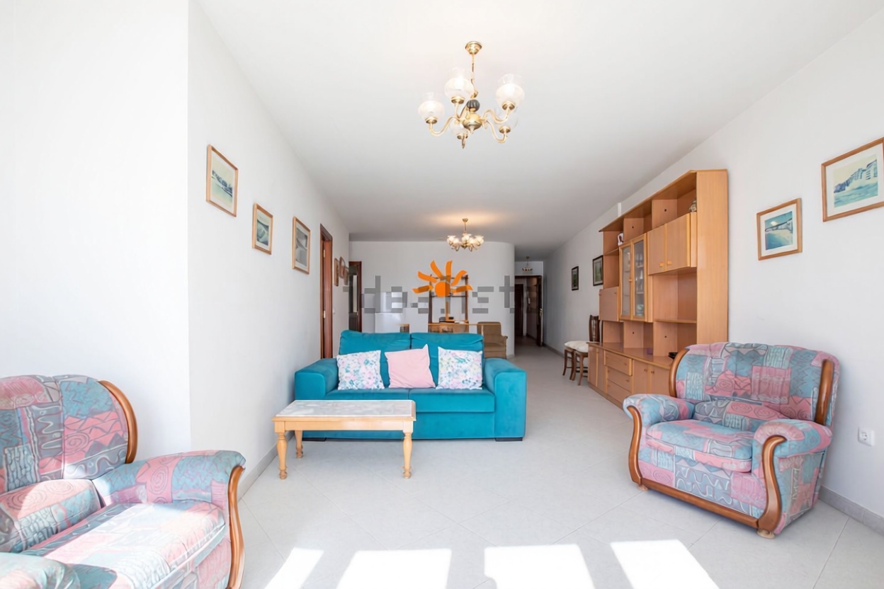 Appartement en première ligne de plage à Sanxenxo — Séjour