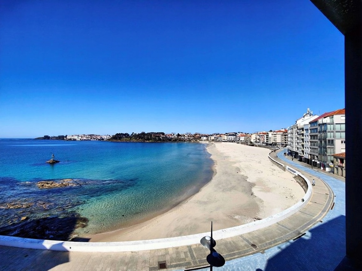 Apartamento em primeira linha de praia em Sanxenxo