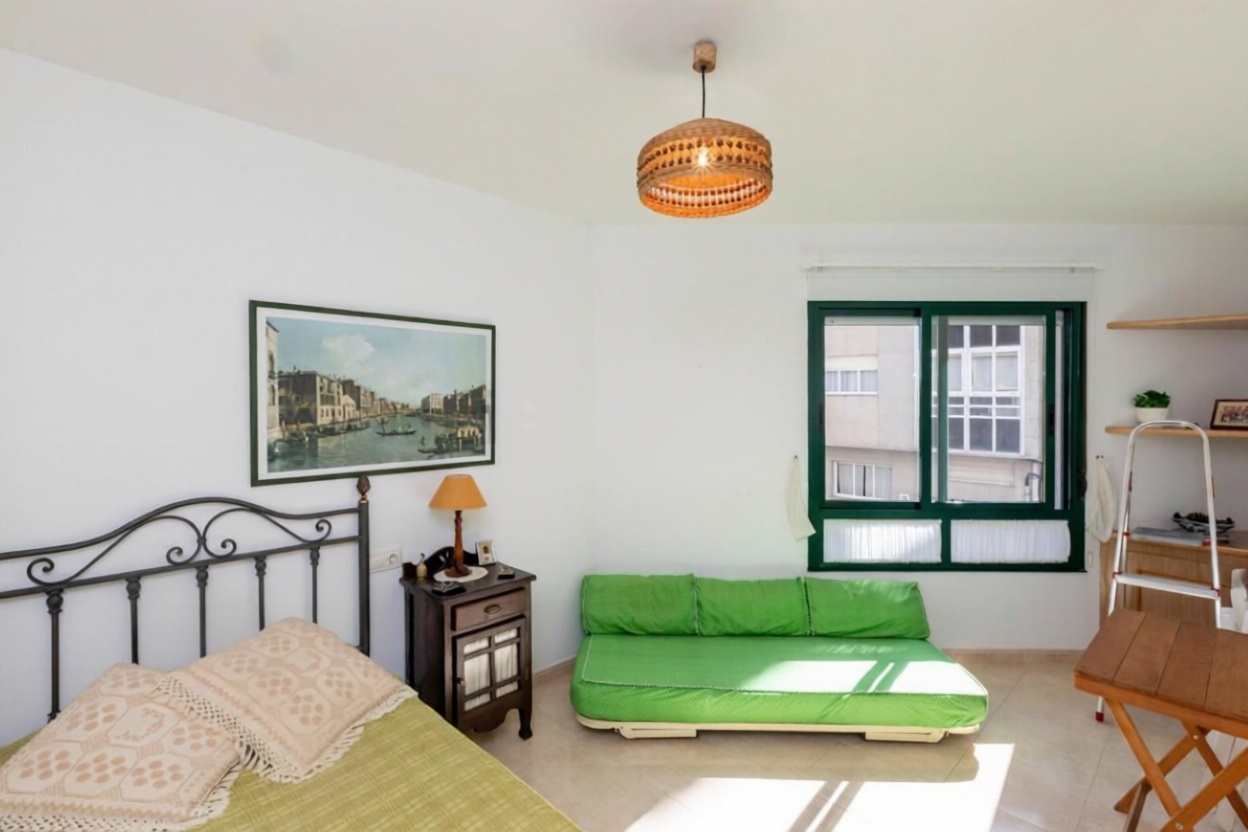 Appartement en première ligne de plage à Sanxenxo — Chambre