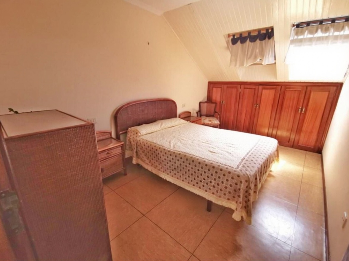 Beachfront duplex in Sanxenxo — Bedroom
