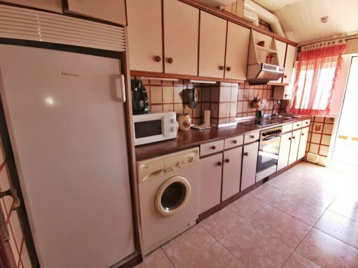 Beachfront duplex in Sanxenxo — Kitchen