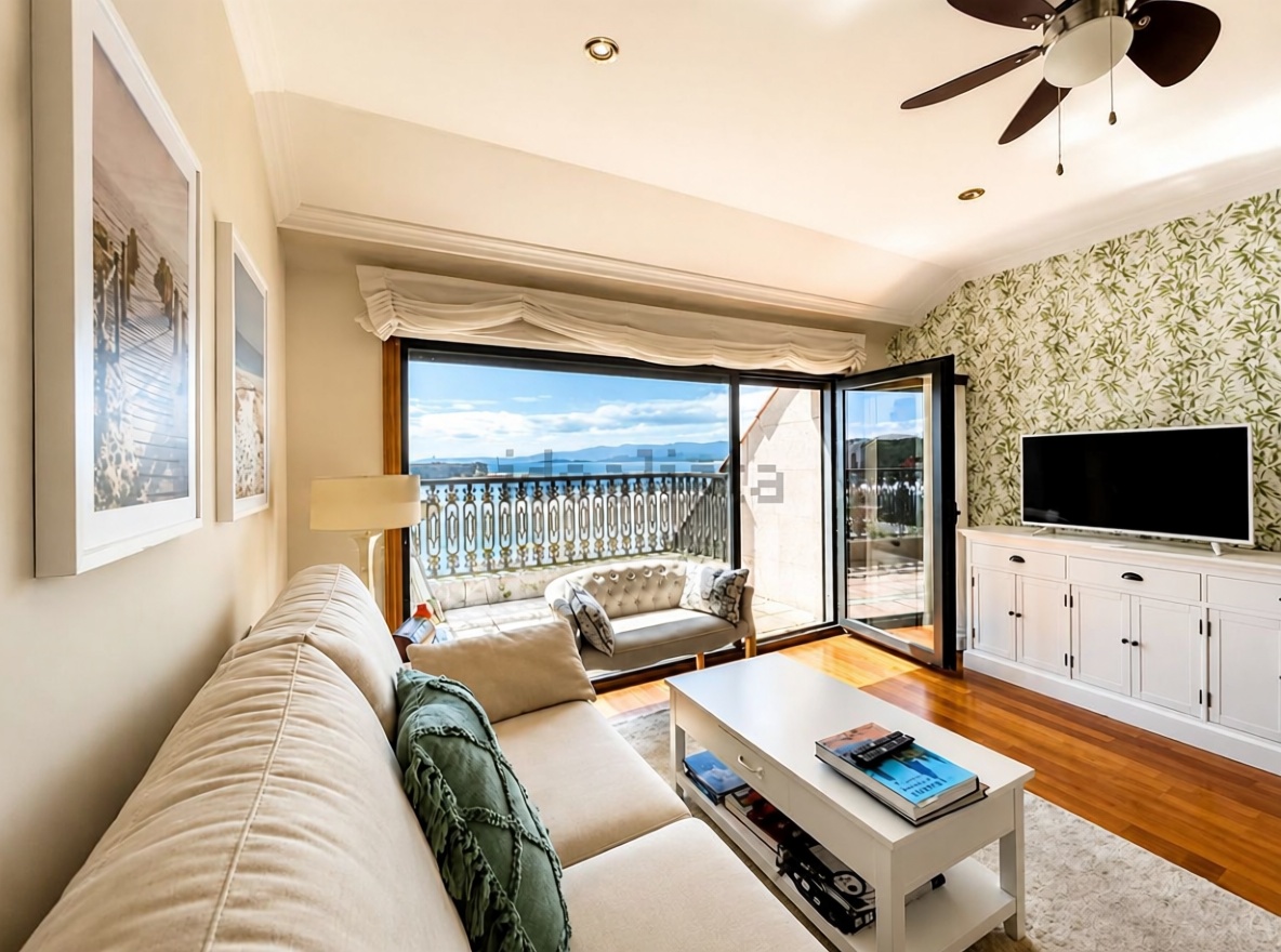 Ático em primeira linha de mar em Vilagarcía de Arousa — Sala