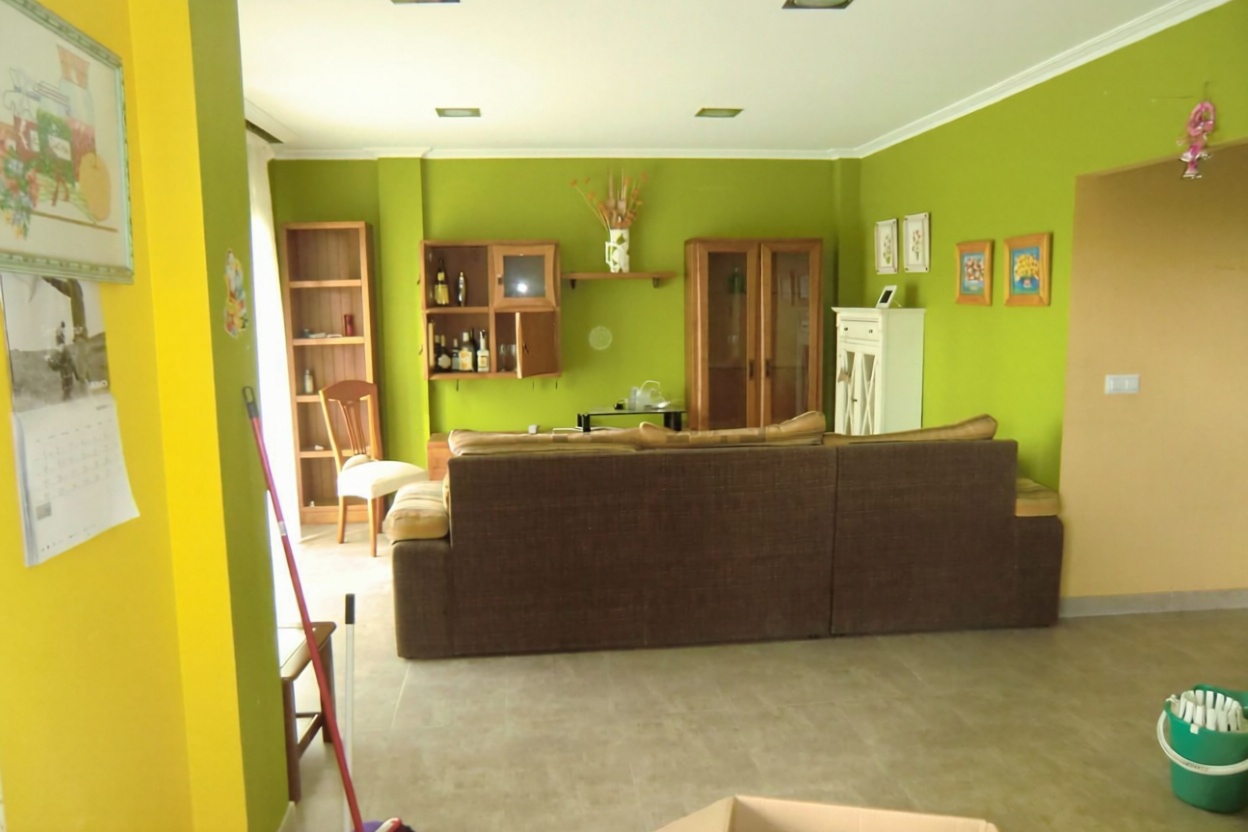 Chalet con acceso directo a playa en Villalonga — Salón