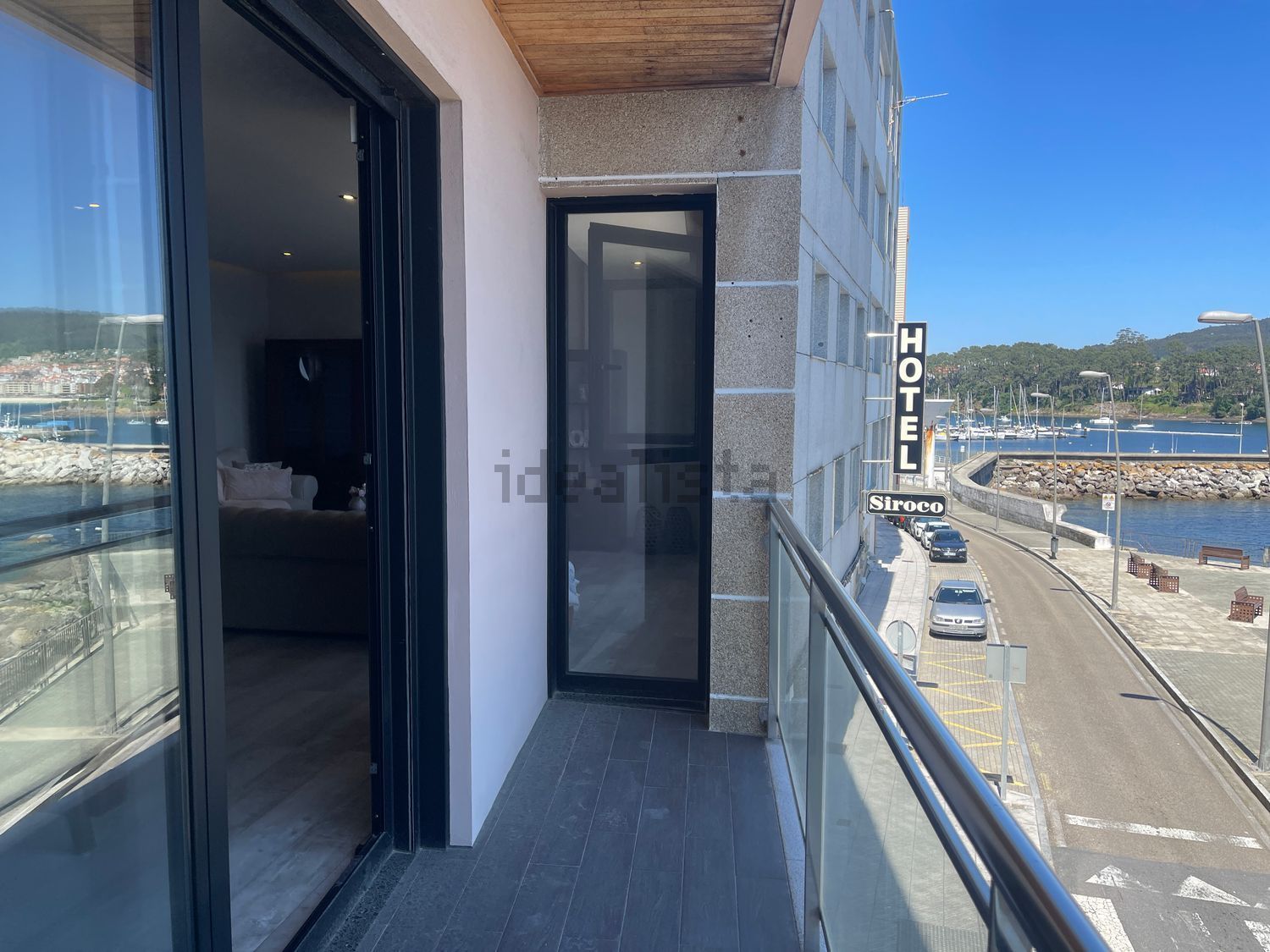 Appartement en première ligne de plage à Sanxenxo