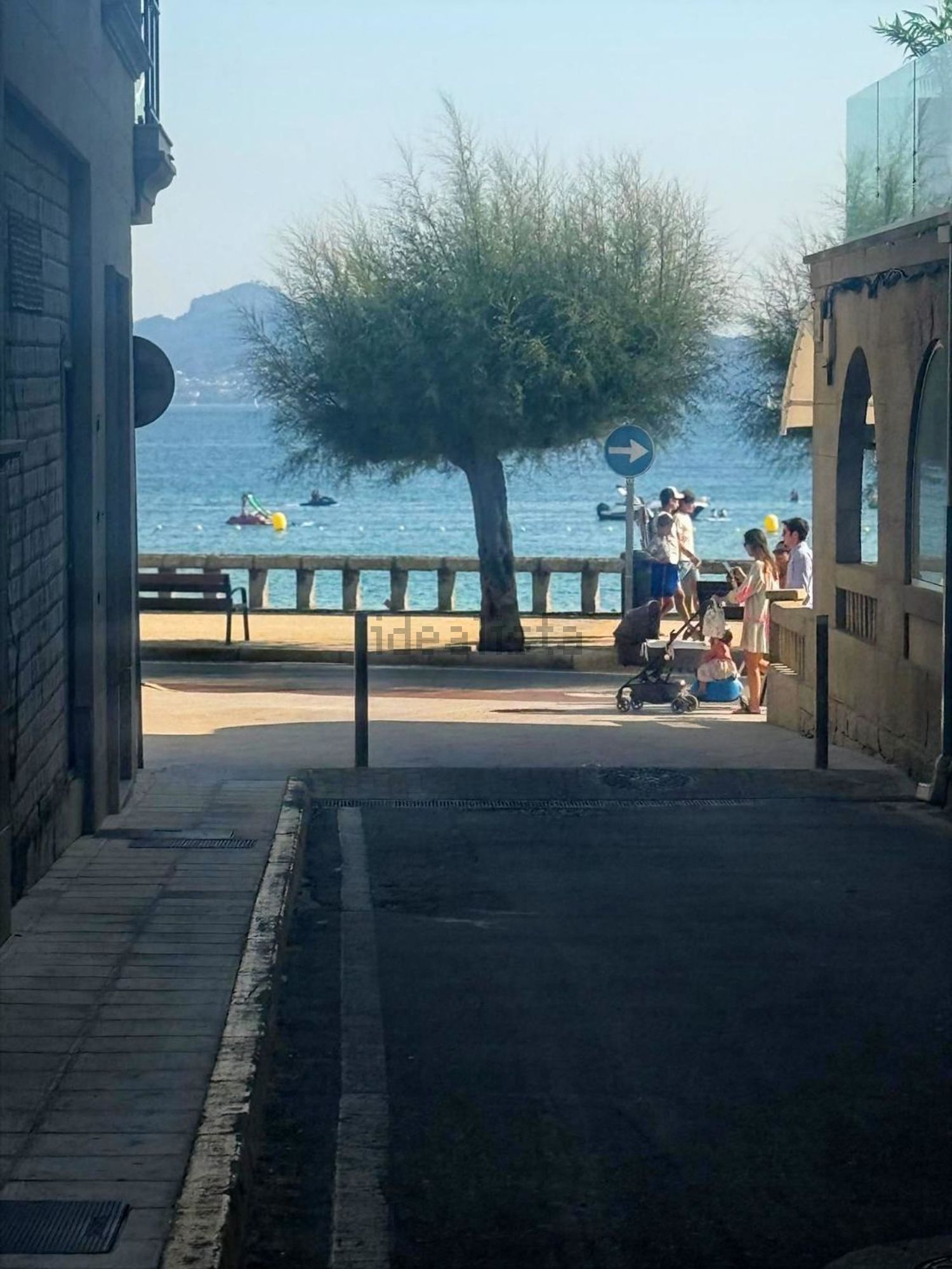 Appartement en attique en première ligne de mer à Sanxenxo — Vue mer