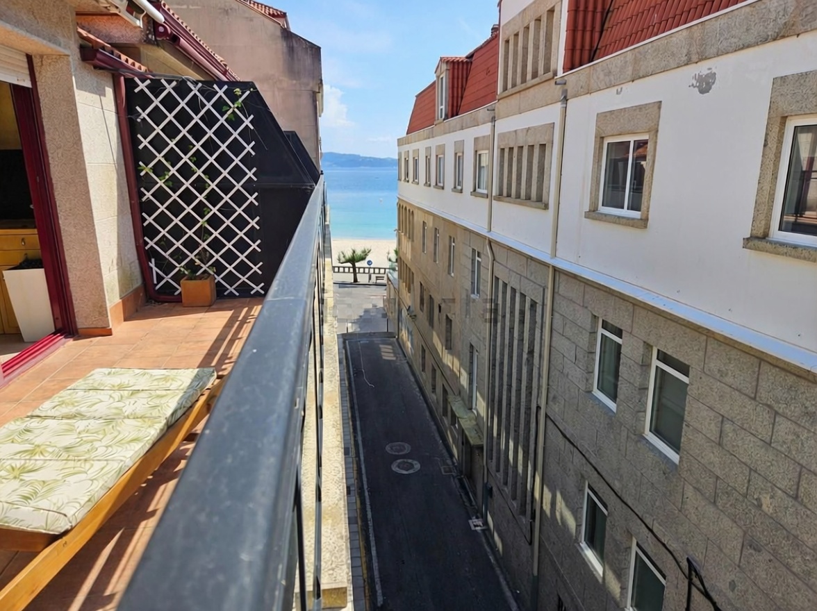 Piso en primera línea de playa en Sanxenxo — Terraza mar