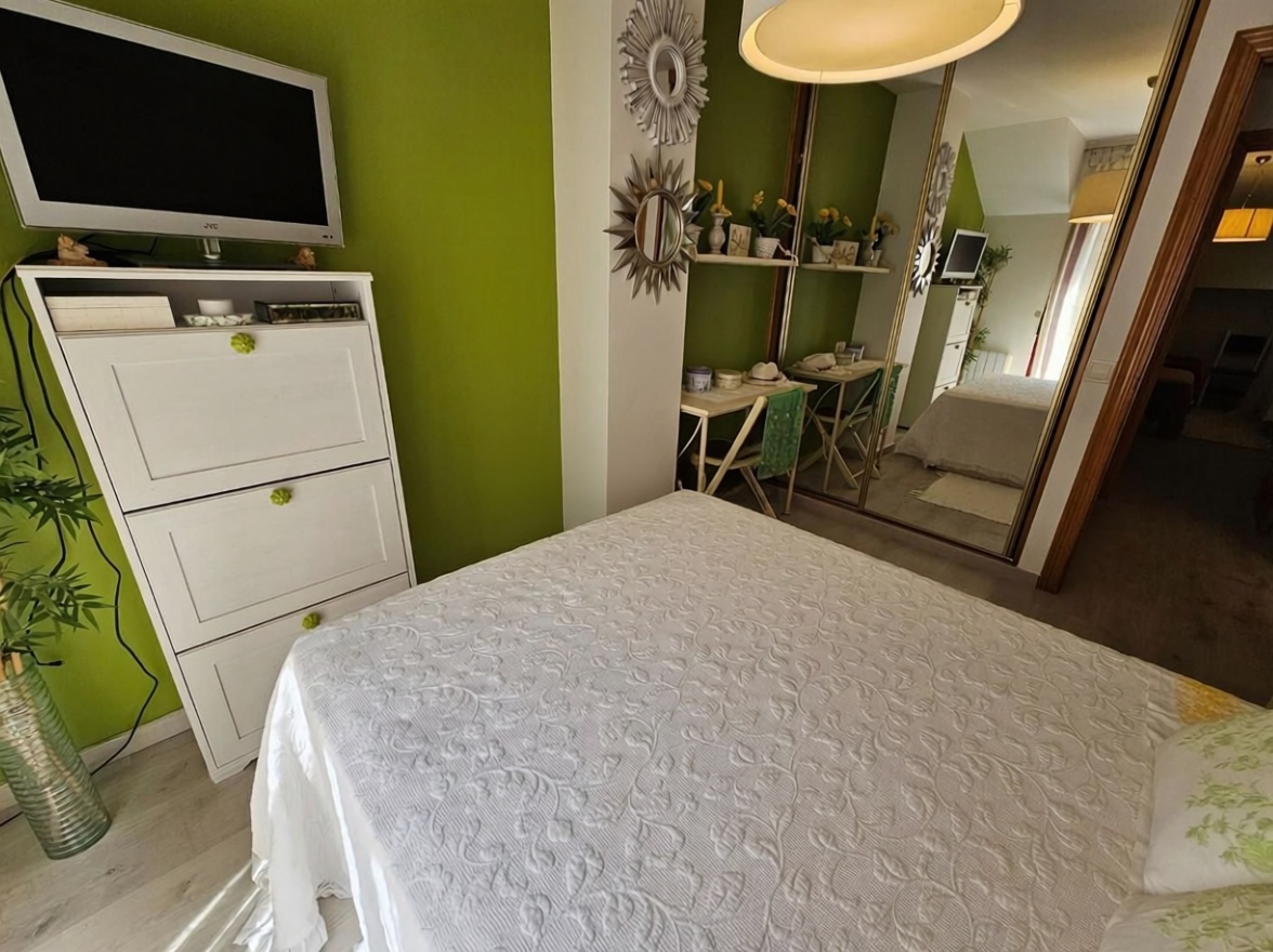 Piso en primera línea de playa en Sanxenxo — Dormitorio