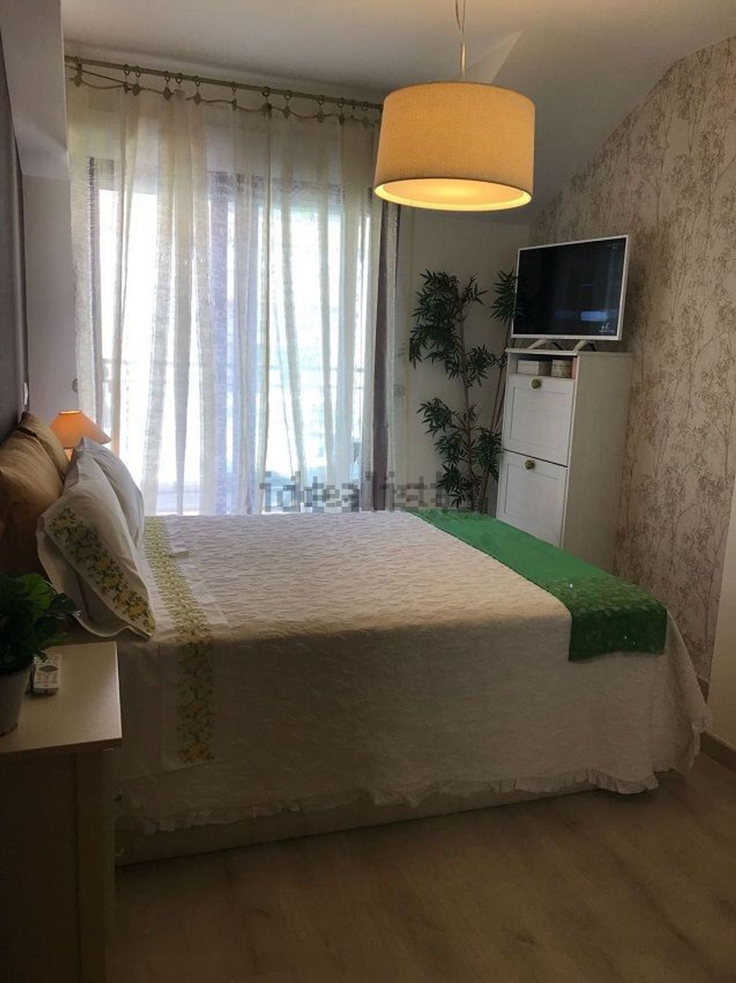 Appartement en première ligne de plage à Sanxenxo — Chambre