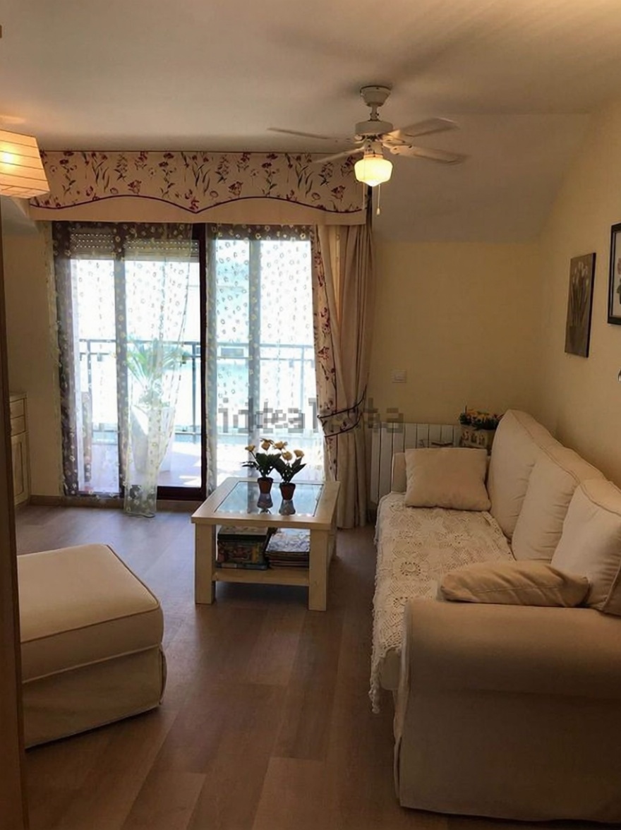 Beachfront flat in Sanxenxo — Living room