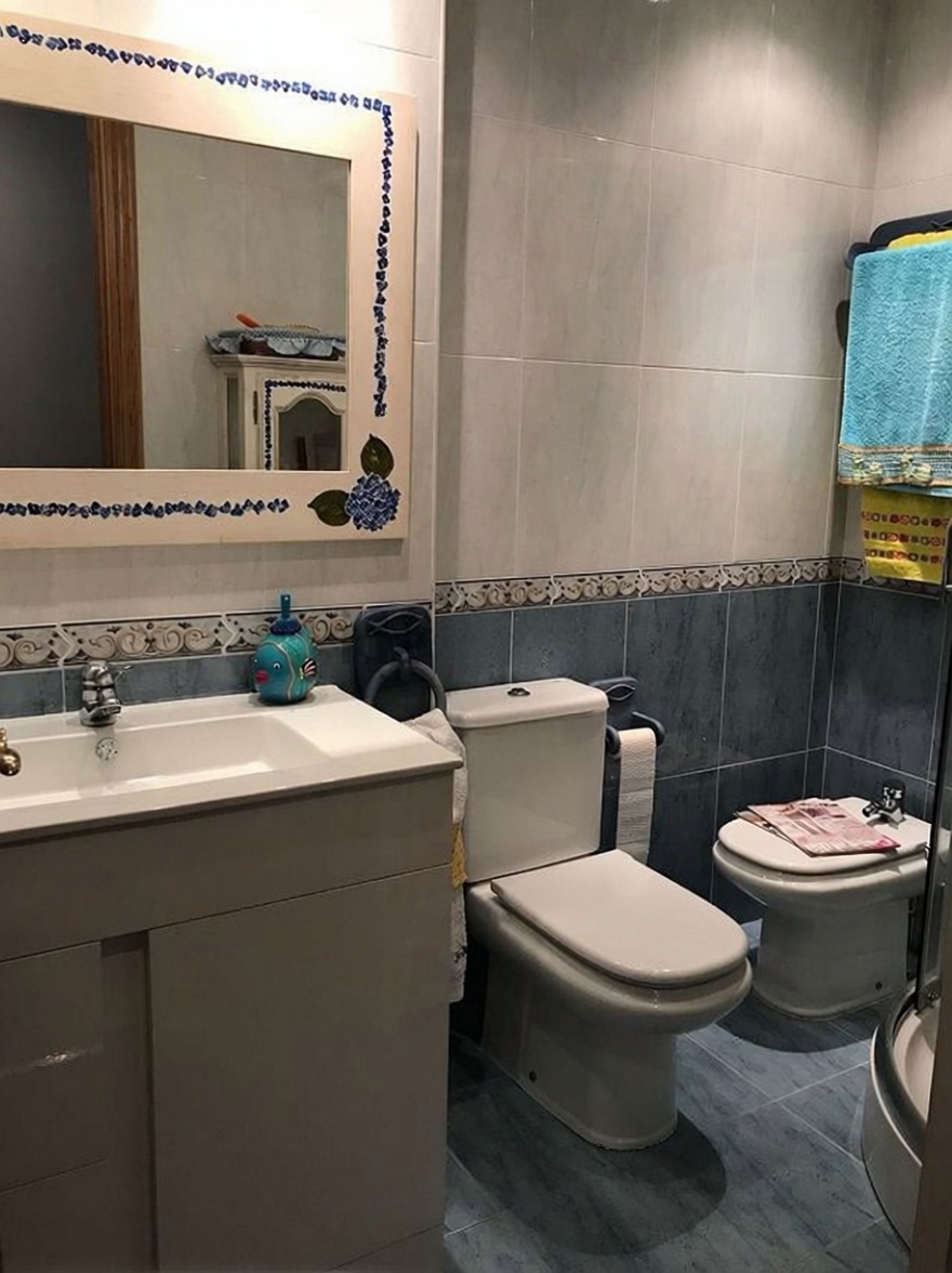 Beachfront flat in Sanxenxo — Bathroom