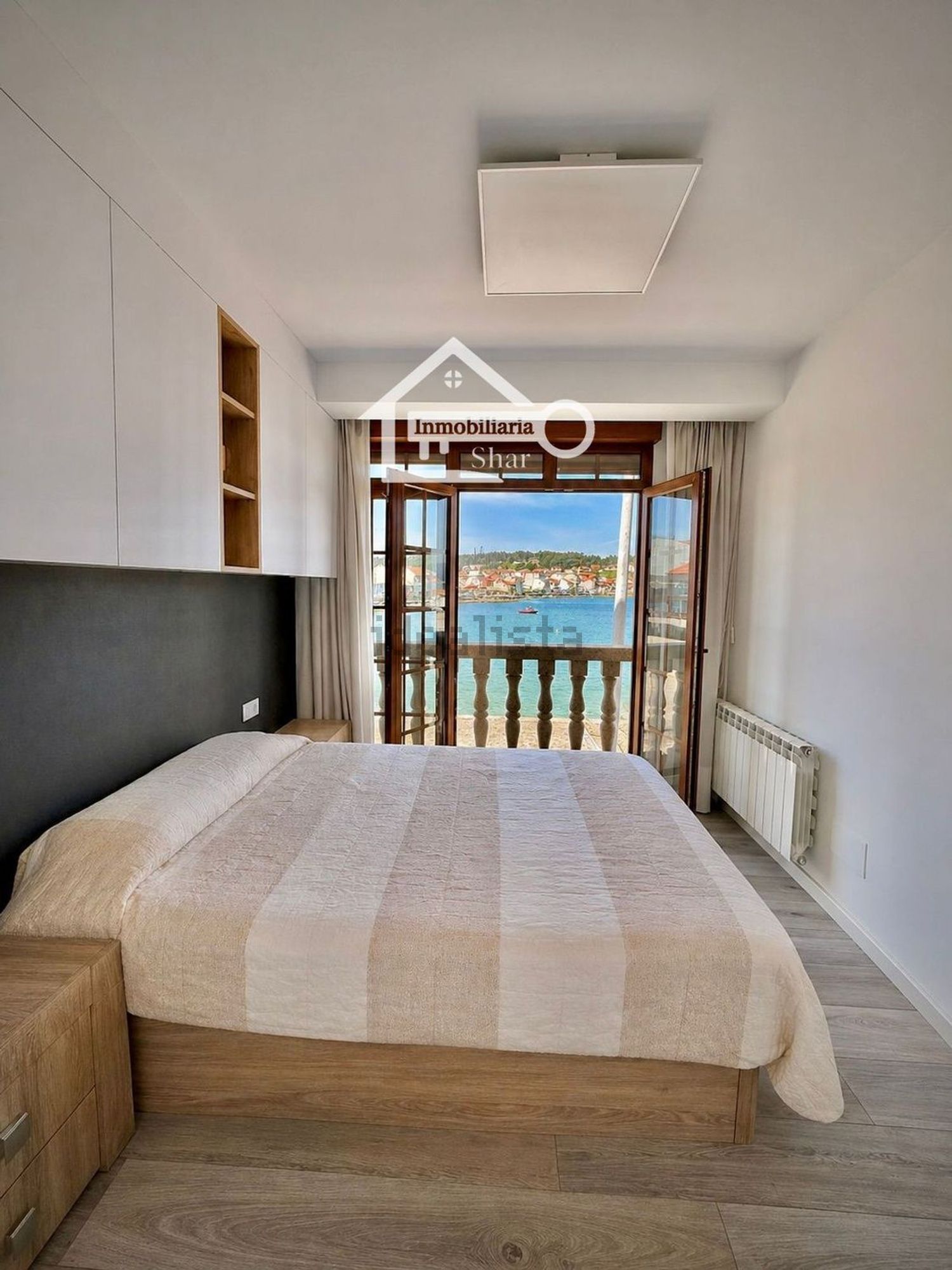Квартира первая линия пляжа в Illa de Arousa — Спальня