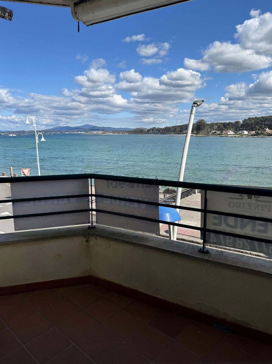 Apartamento em primeira linha de praia em O Grove