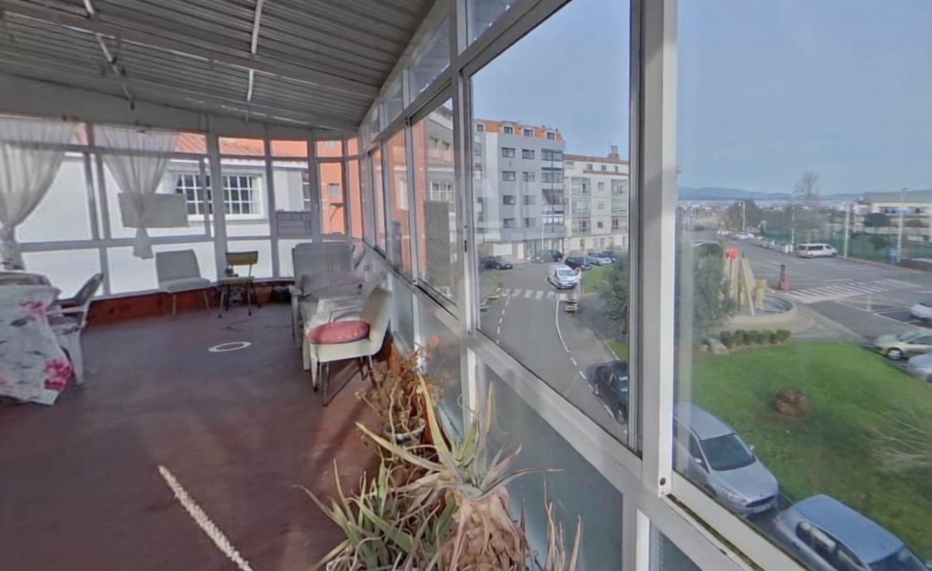 Chalet mit direkter Strandzugang in O Grove — Meerterrasse
