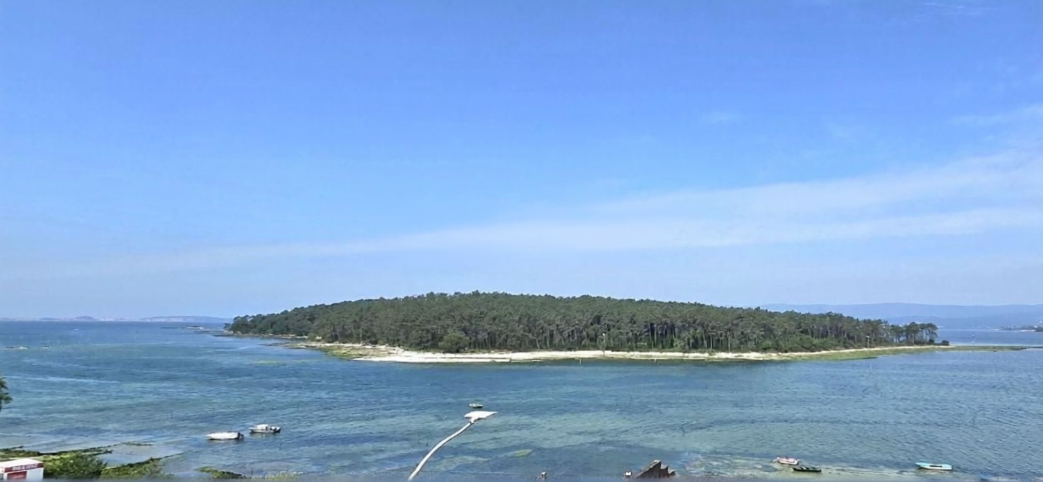 Piso en primera línea de playa en Vilagarcía de Arousa — Vista mar