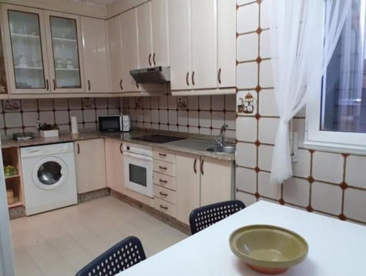 Beachfront flat in Vilagarcía de Arousa — Kitchen