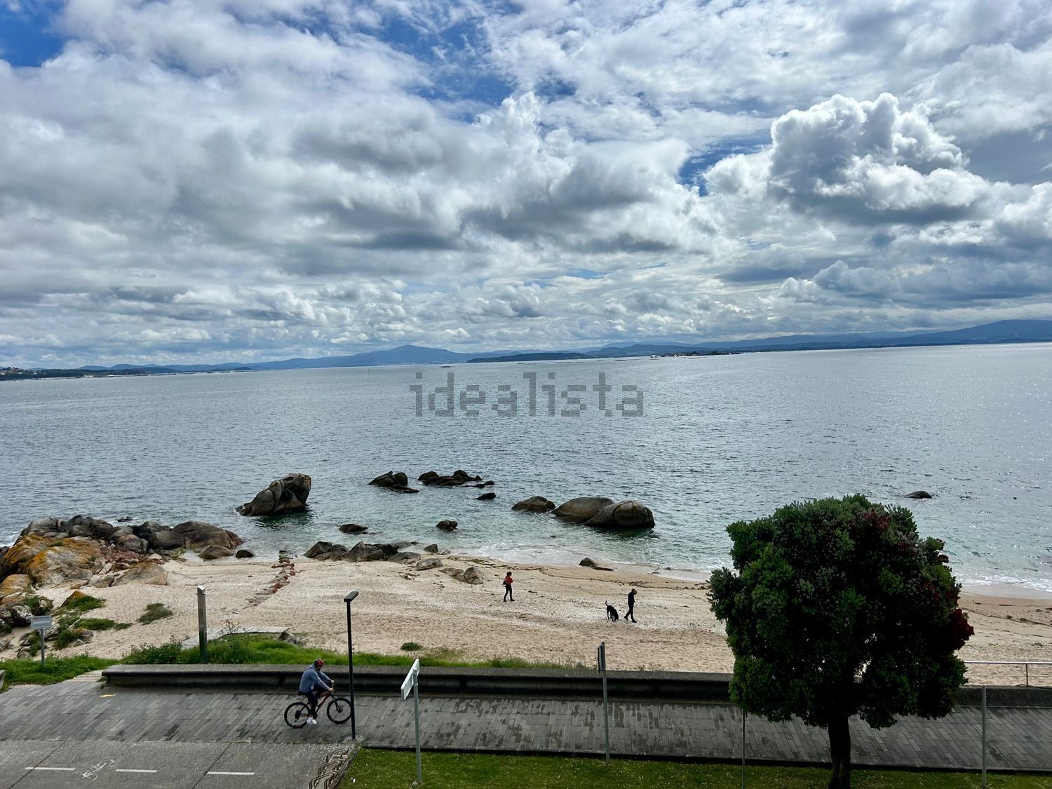 Appartement en première ligne de plage à Ribeira