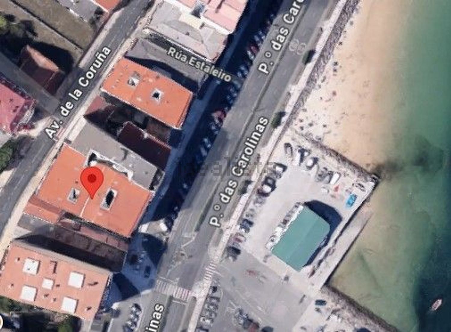 Appartement en première ligne de plage à Ribeira