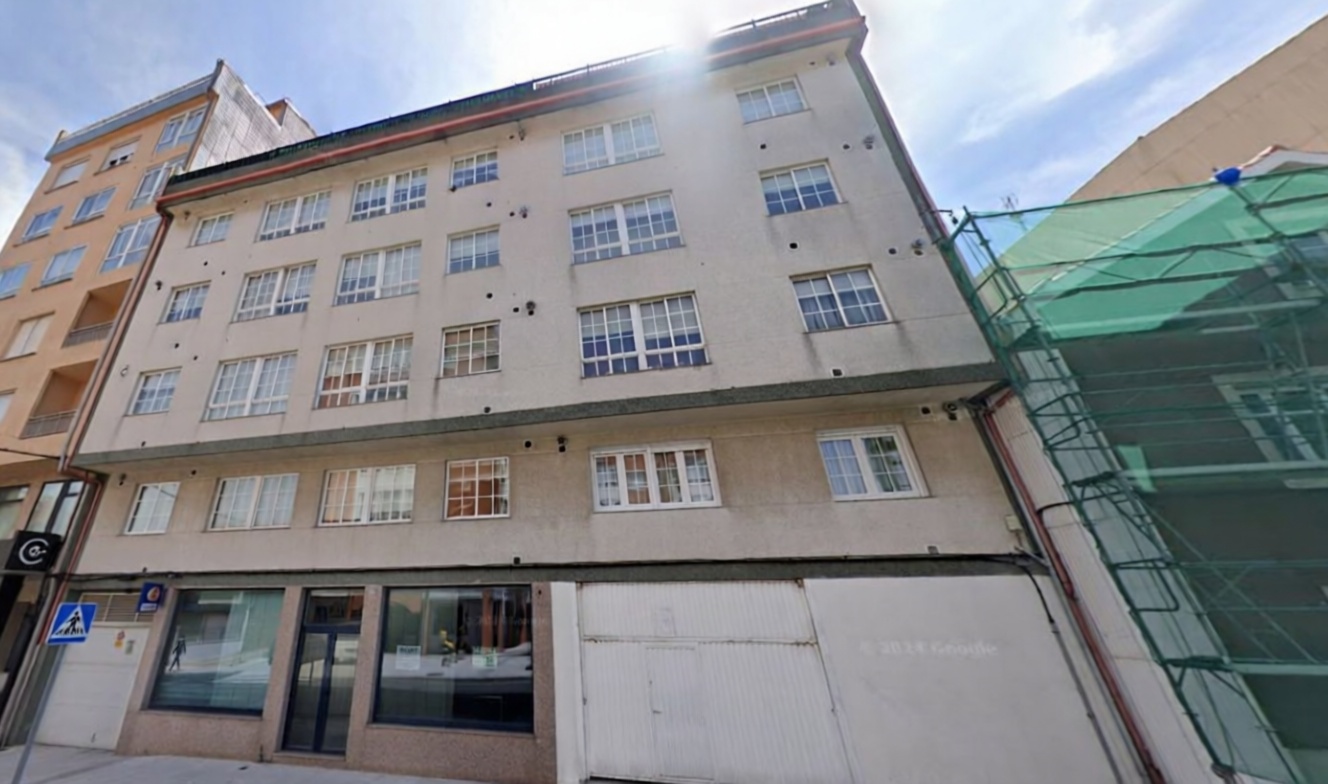 Beachfront flat in Ribeira — Facade