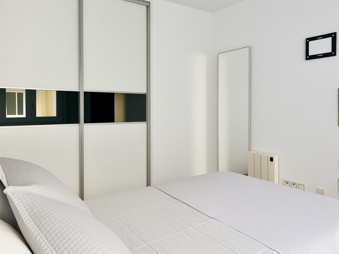 Seafront attic in Ribeira — Bedroom