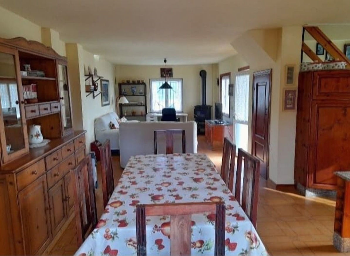 Chalet con acceso directo a playa en Camariñas — Comedor