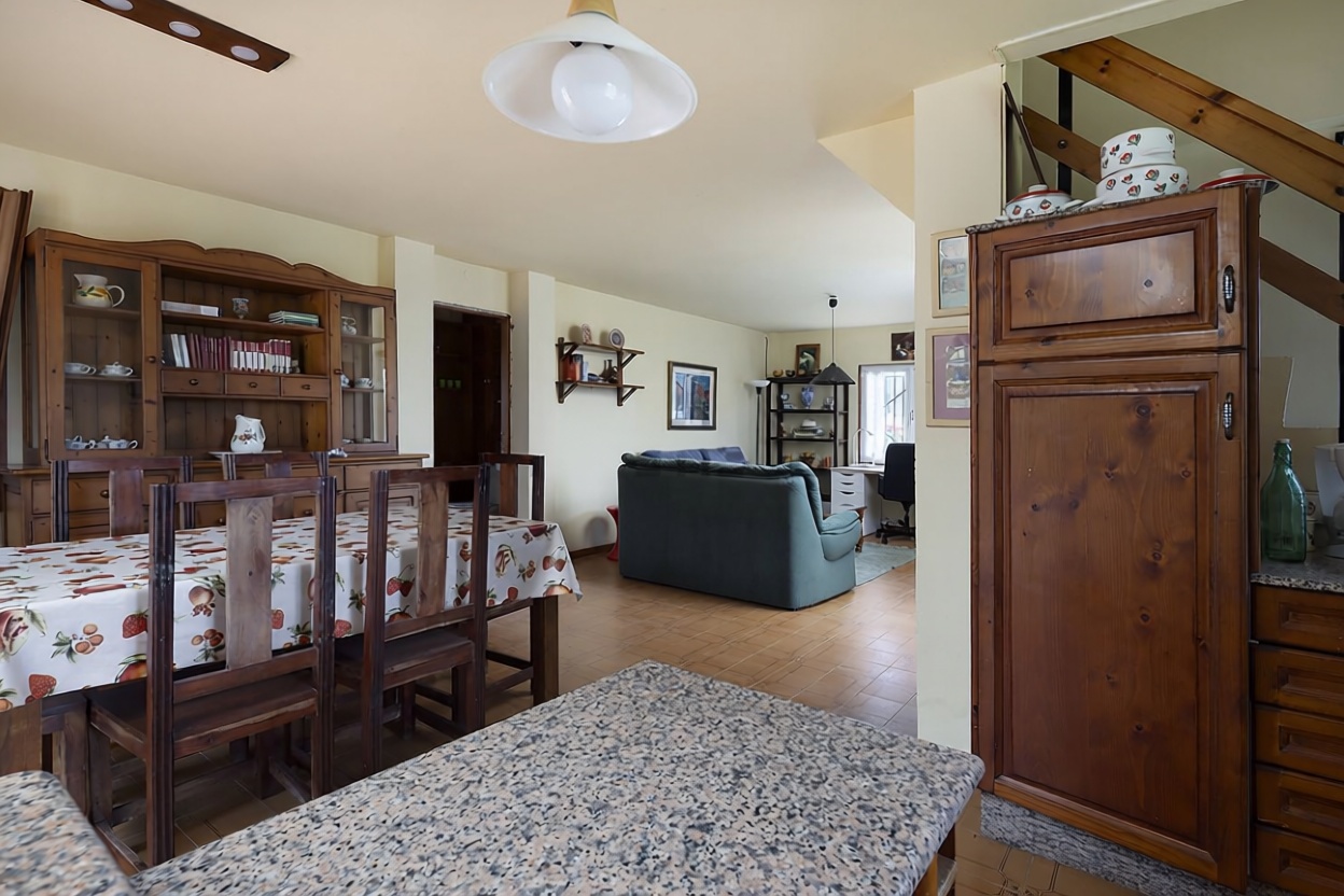 Chalet con acceso directo a playa en Camariñas — Comedor