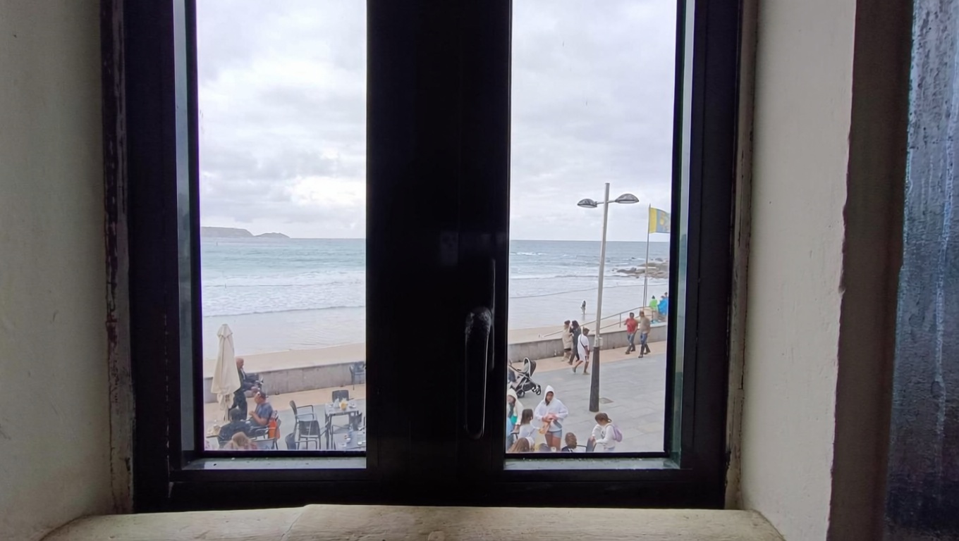 Chalet con acceso directo a playa en Malpica de Bergantiños — Vista mar