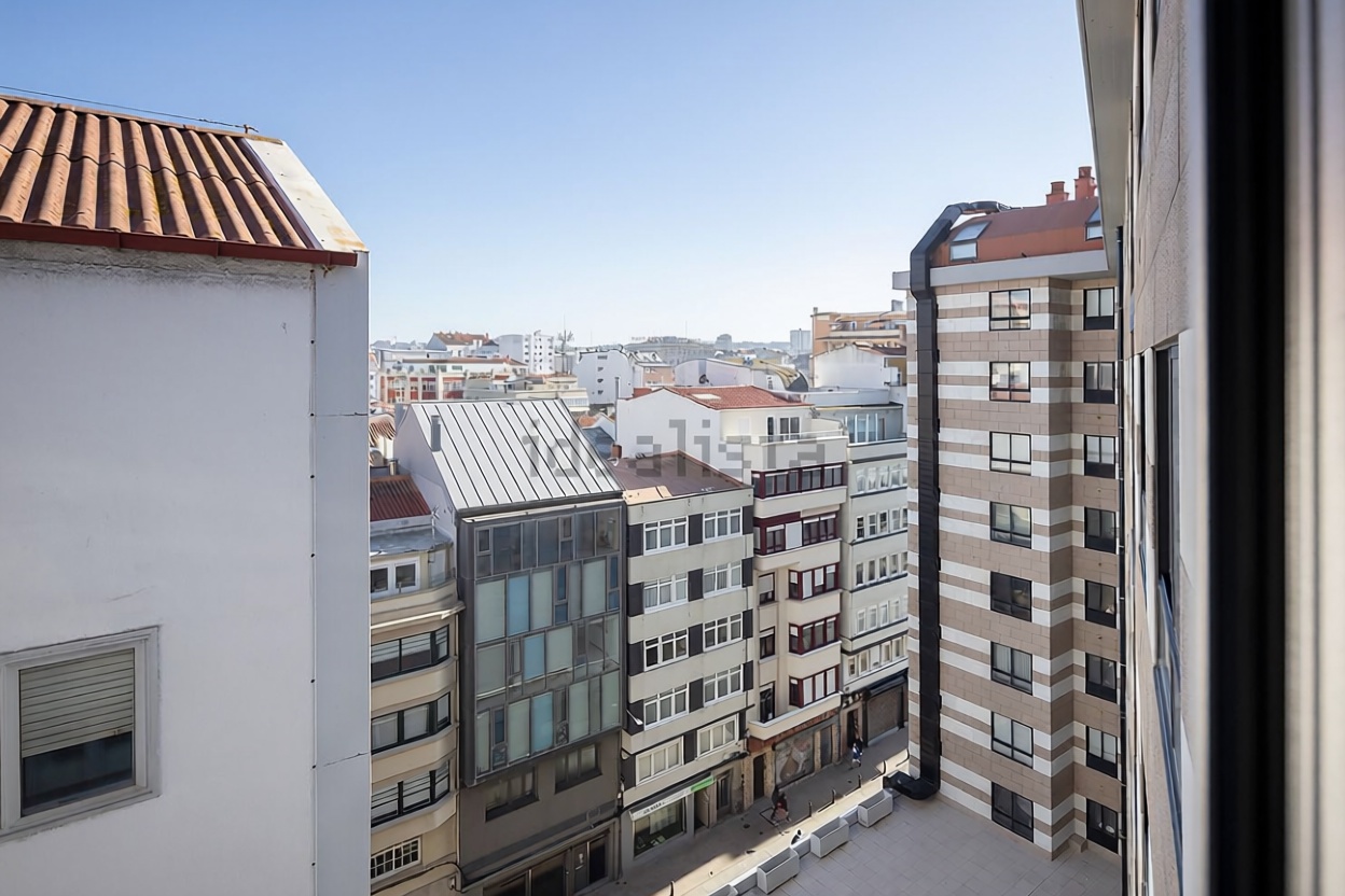 Beachfront flat in A Coruña — Sea view