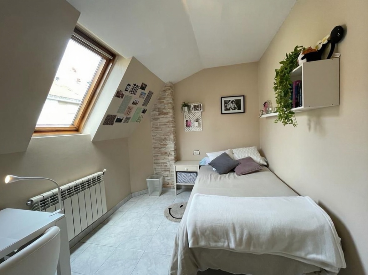 Chalet with direct beach access in Oleiros — Bedroom