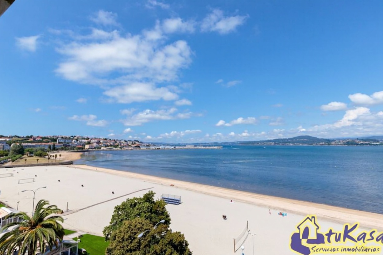 Квартира первая линия пляжа в A Coruña — Морской вид