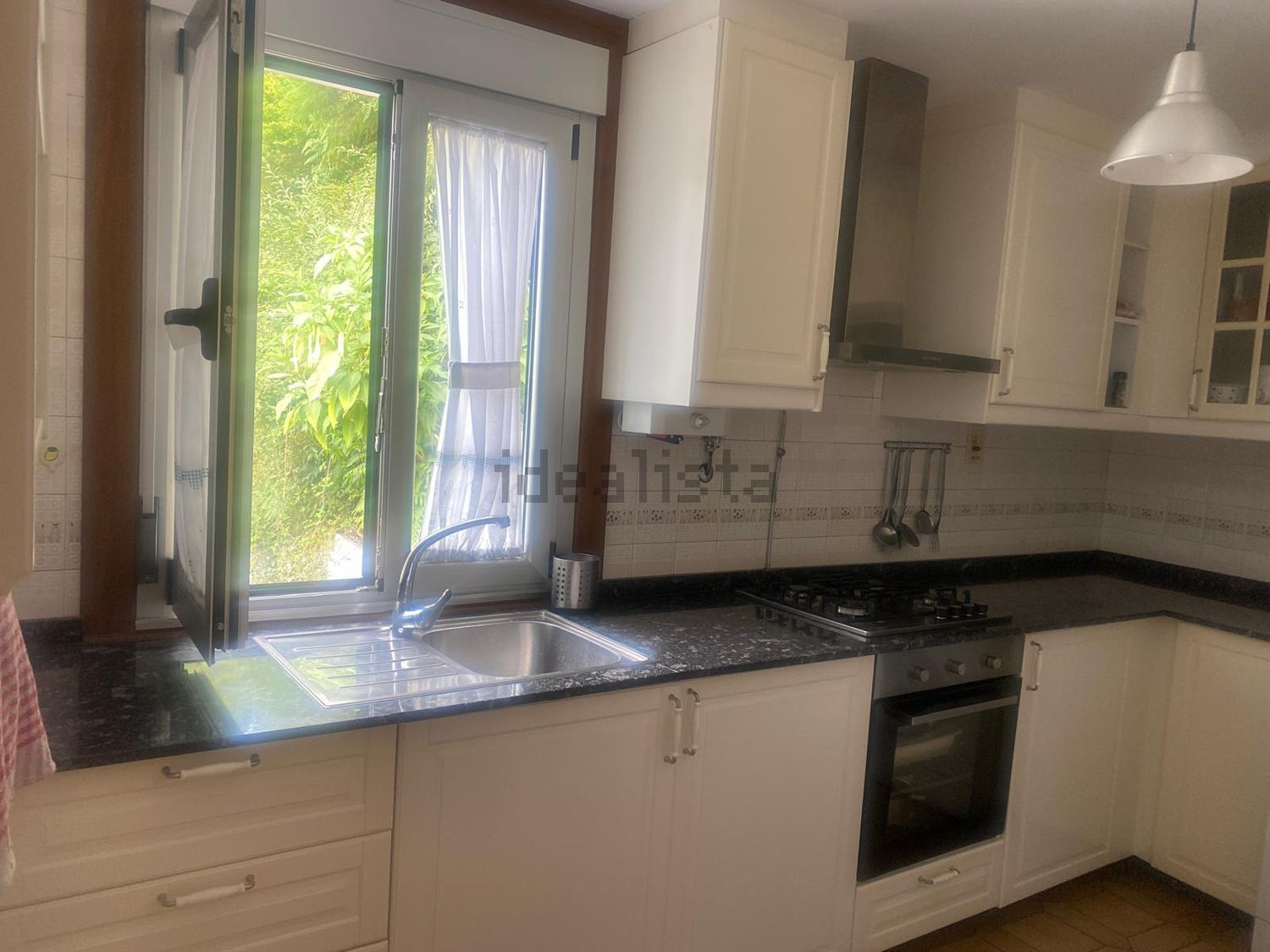 Chalet avec accès direct à la plage à Cabanes — Cuisine