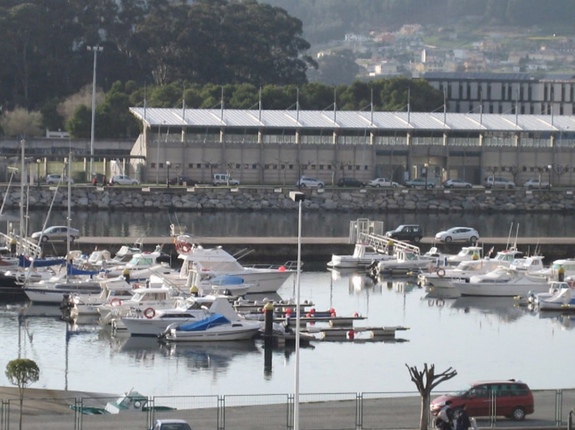 Beachfront flat in Camariñas — Sea view