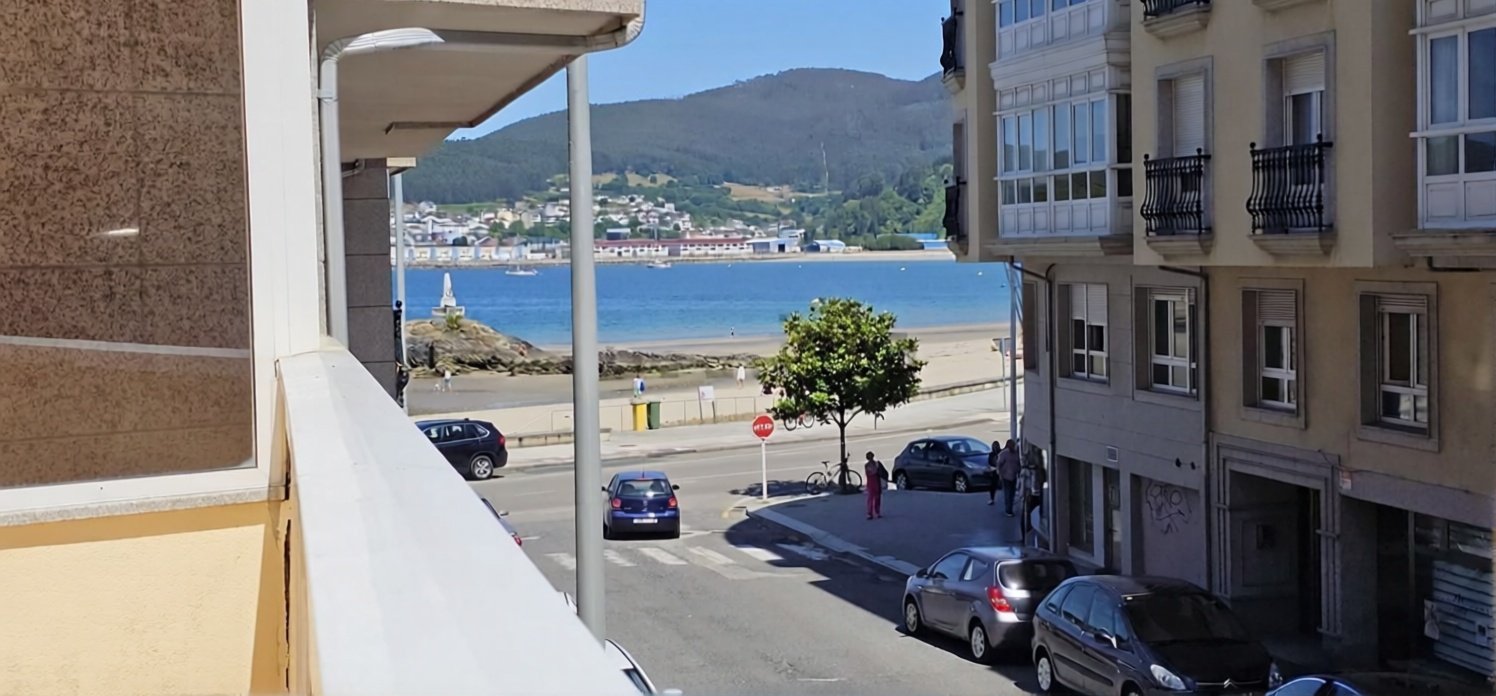 Beachfront flat in Camariñas