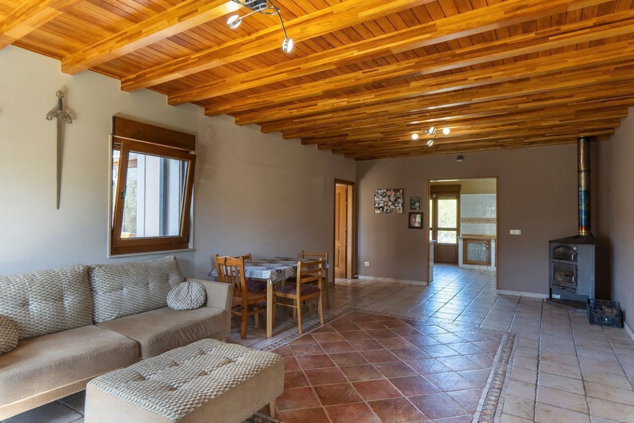 Chalet with direct beach access in Camariñas — Living room