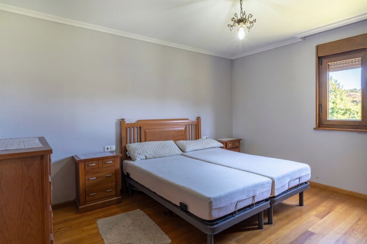 Chalet with direct beach access in Camariñas — Bedroom