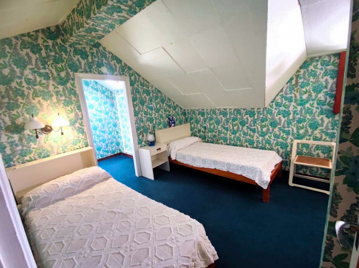 Chalet avec accès direct à la plage à Castropol — Chambre